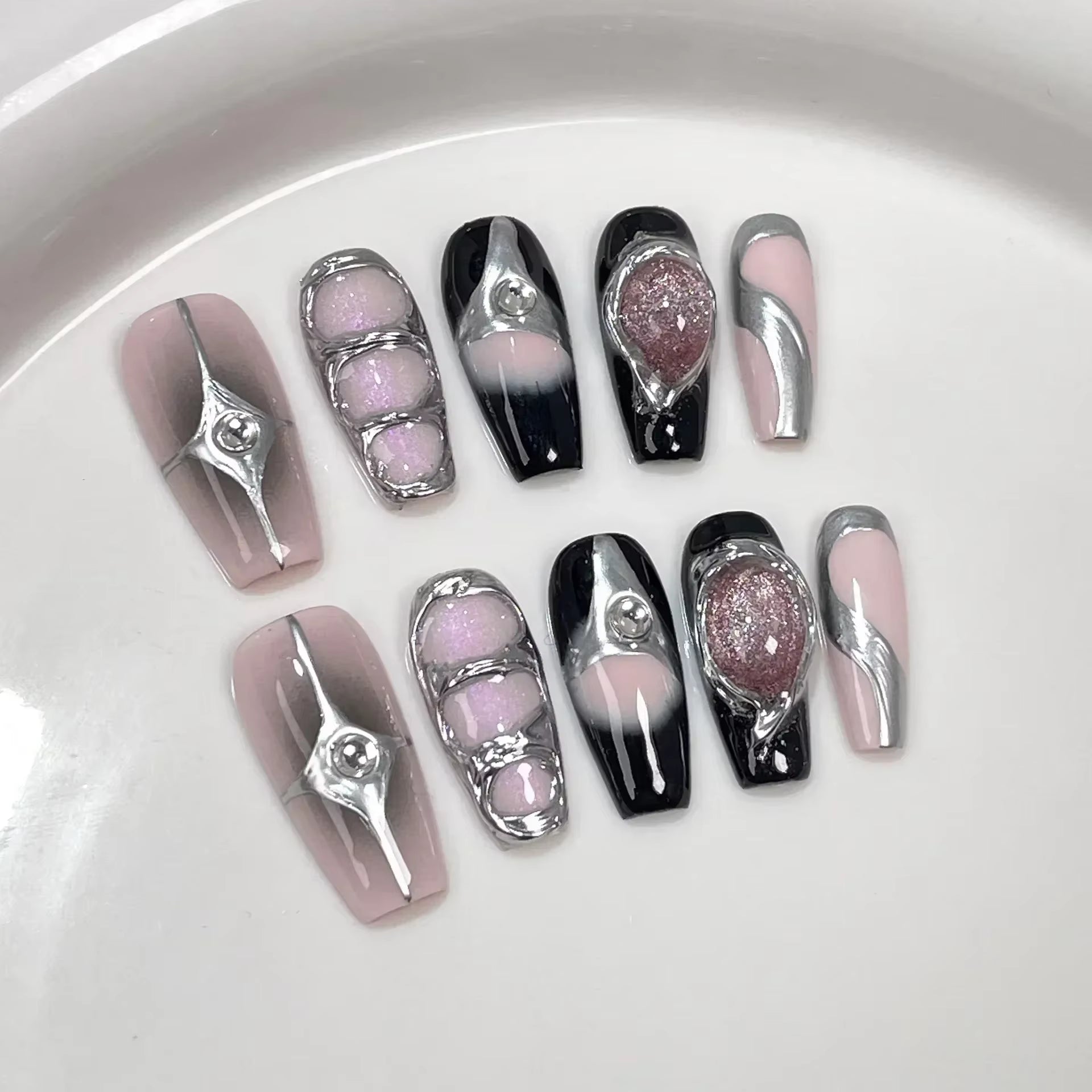10Pcs Black Handmade Press on Nails Coffin Fake Nails Full Cover Gradient Metal Contrast Artificial Manicure Wearable Nail Tips